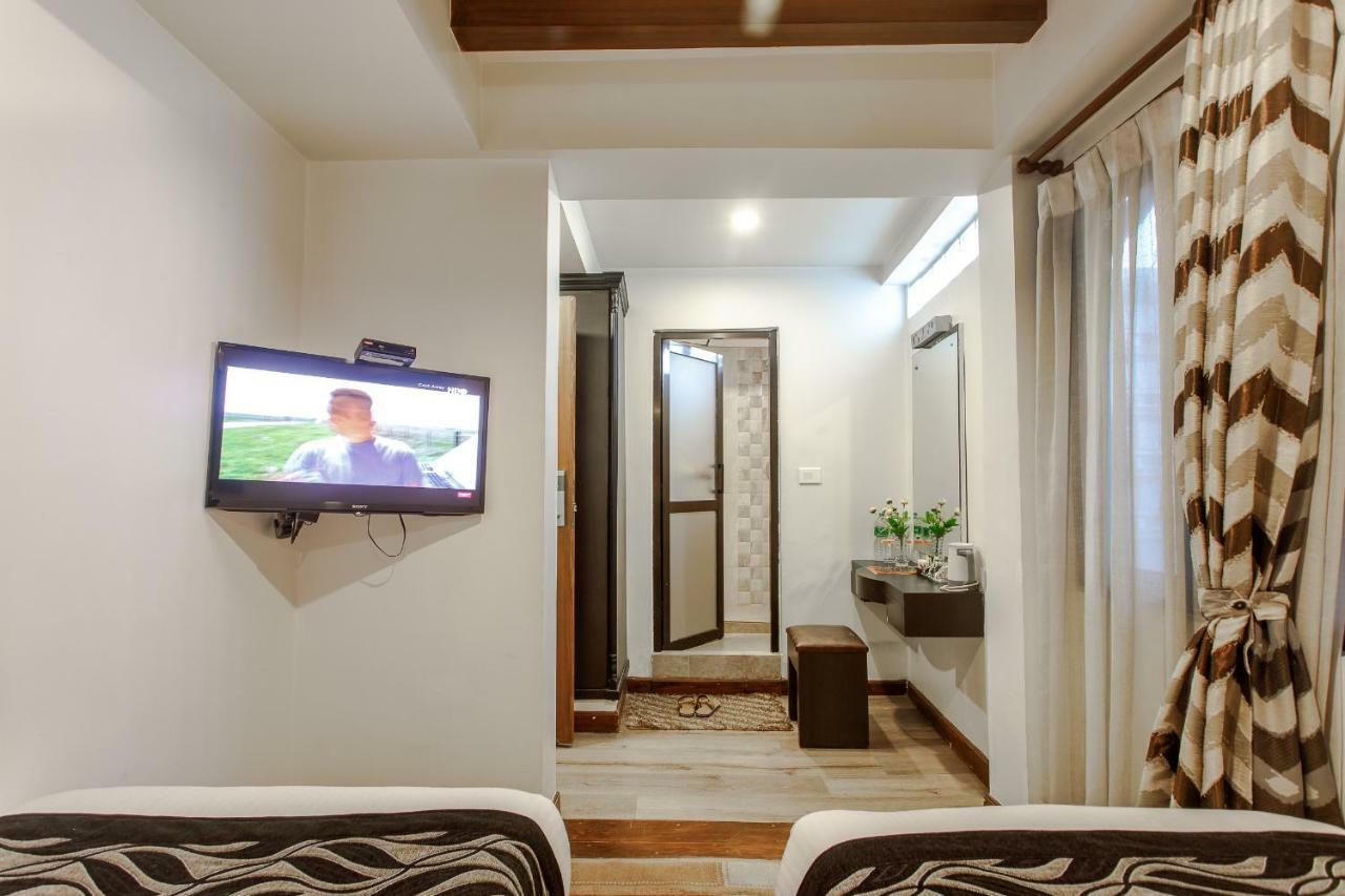 Hotel Shreesu Katmandou Extérieur photo