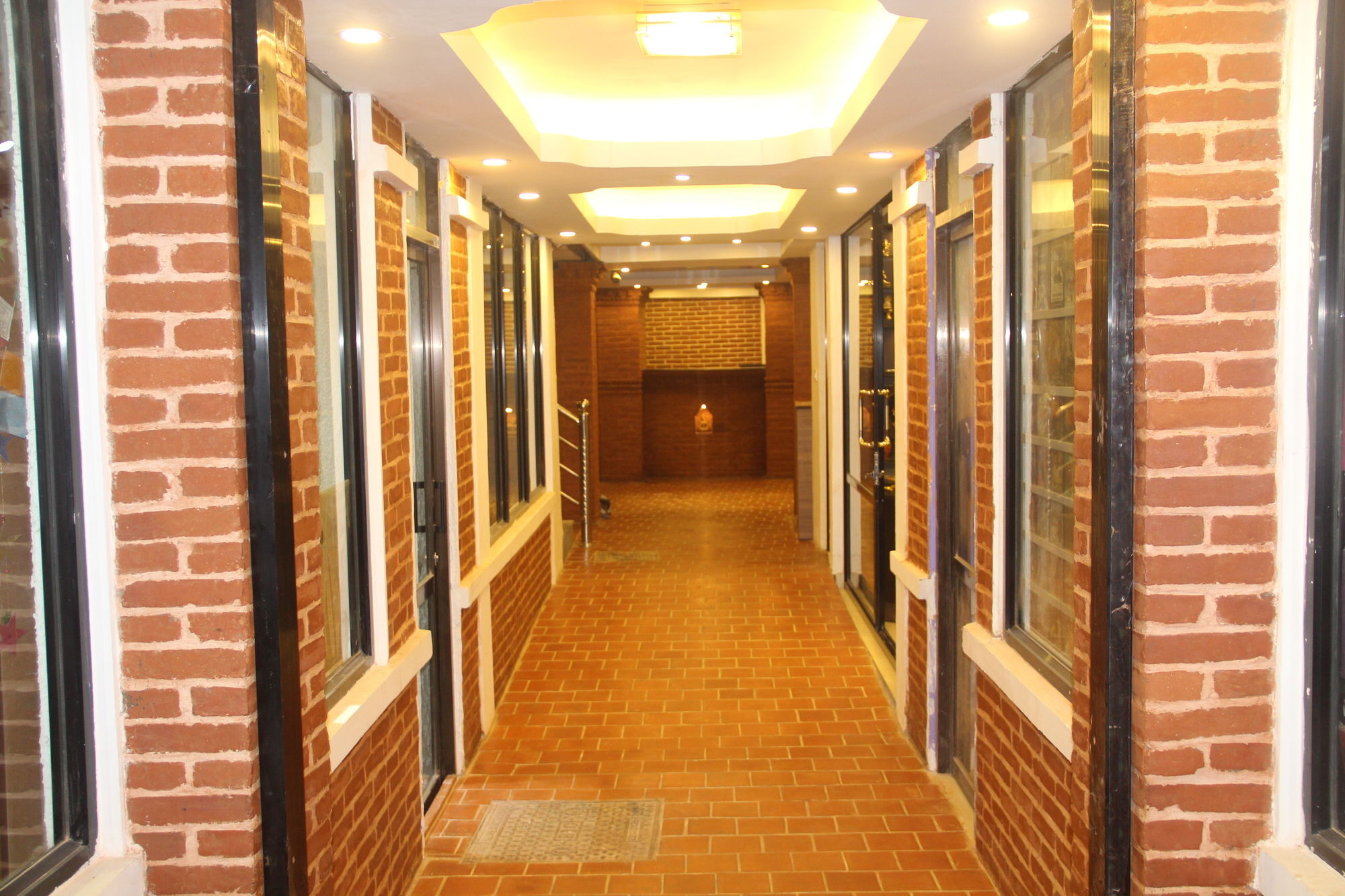 Hotel Shreesu Katmandou Extérieur photo